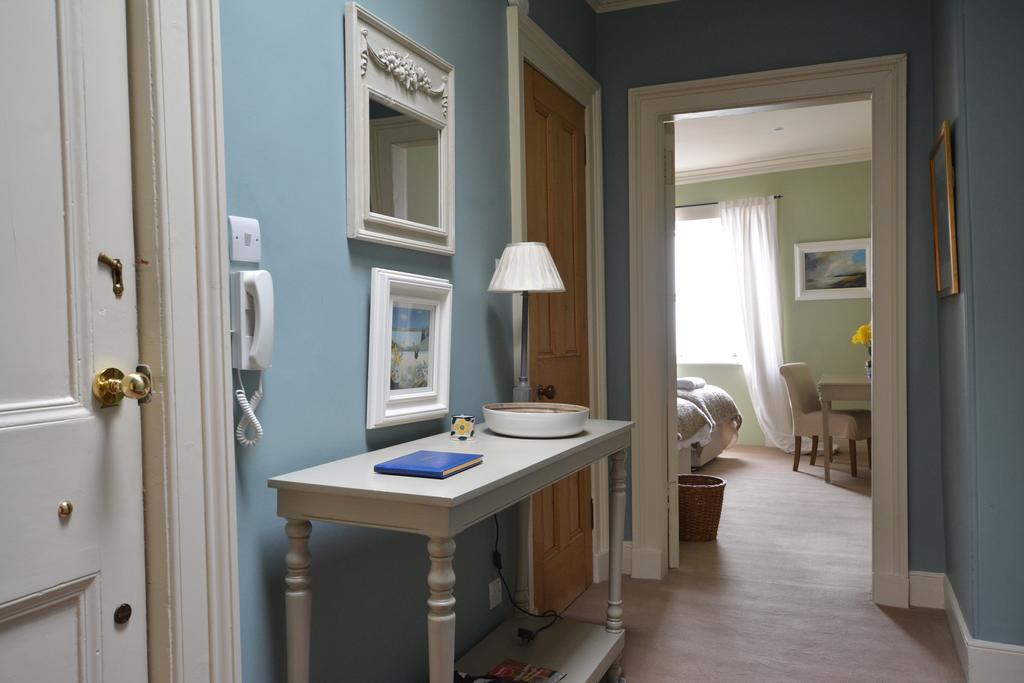 Royal Mile Elegance - Space & Luxury Apartment Единбург Екстериор снимка