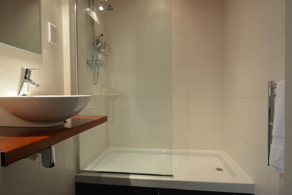Royal Mile Elegance - Space & Luxury Apartment Единбург Екстериор снимка