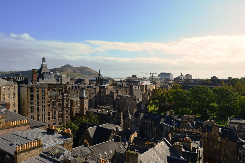 Royal Mile Elegance - Space & Luxury Apartment Единбург Екстериор снимка